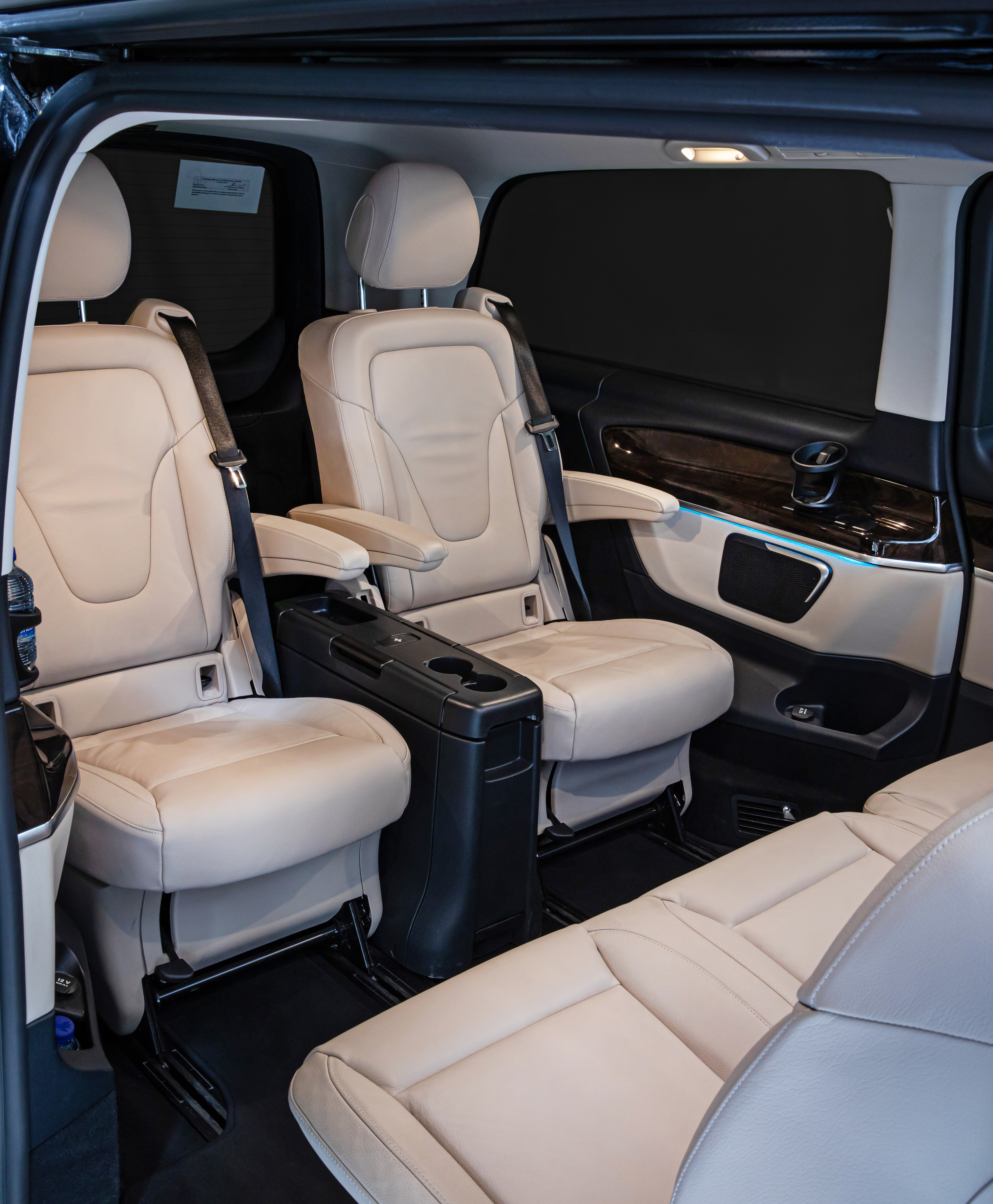 Mercedes V Class Elite Limousine Service